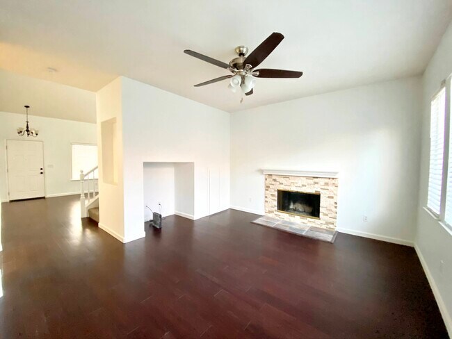 Building Photo - 67 Primrose Ct