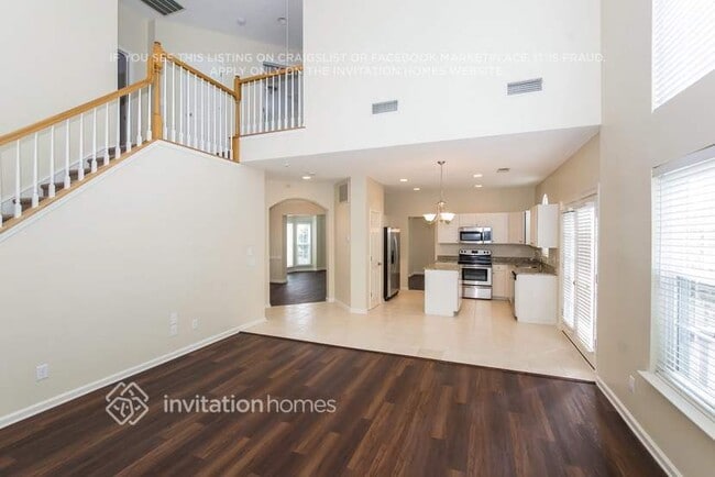 Building Photo - 15832 Hollingbourne Rd