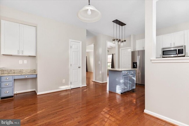 Building Photo - 18688 Potomac Station Dr