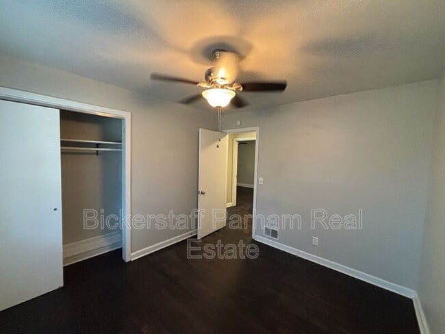 Building Photo - 1612 Celeste Dr