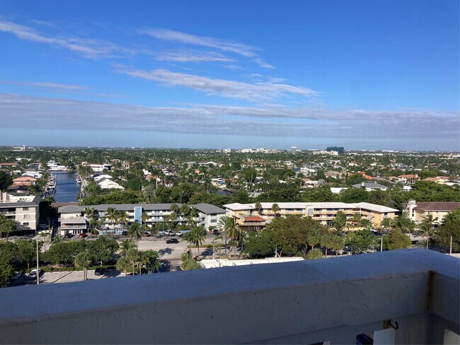 Building Photo - 4010 Galt Ocean Dr