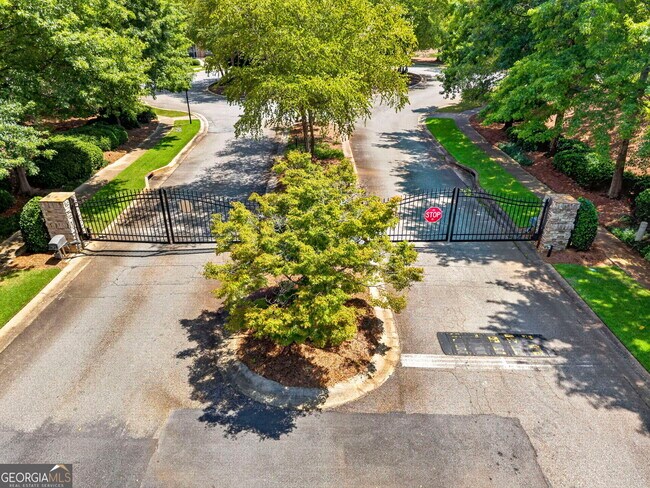 Building Photo - 1849 Blackstone Way