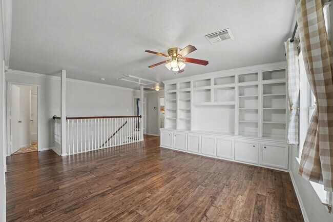 Building Photo - 25338 Barmby Dr