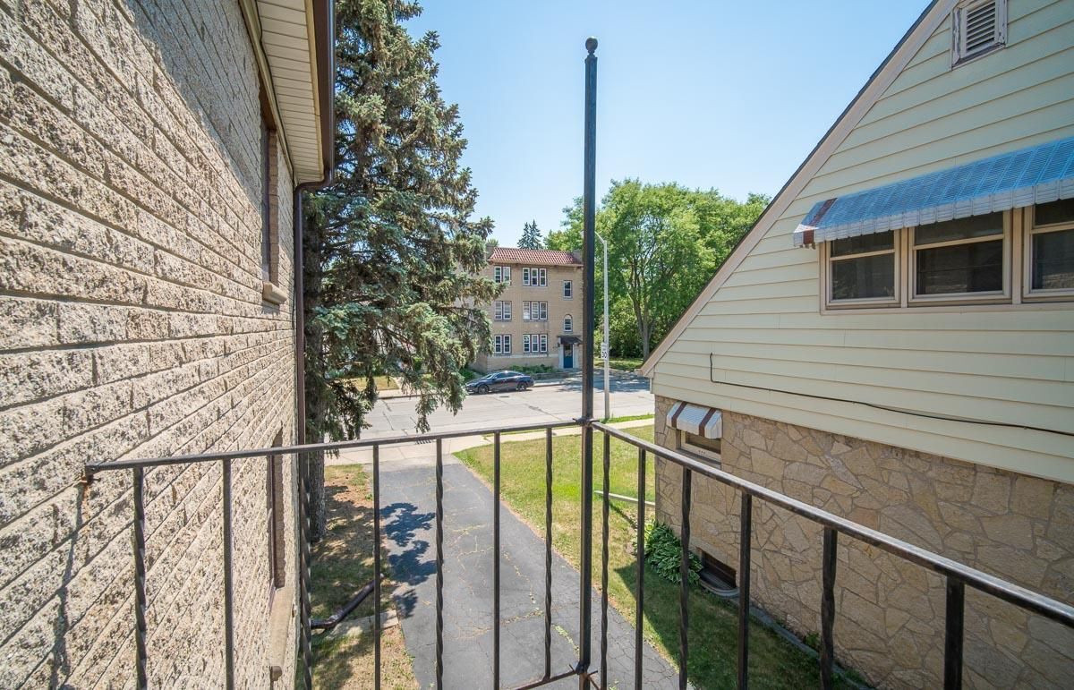 Building Photo - 7936 W Becher St