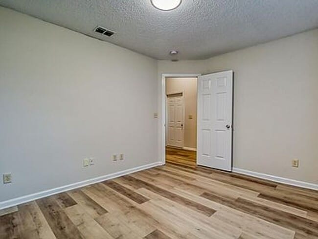 Building Photo - St Johns Rental