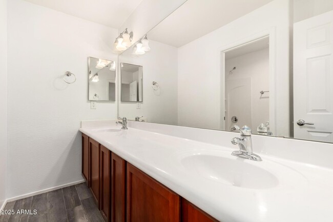 Building Photo - 26162 W Potter Dr