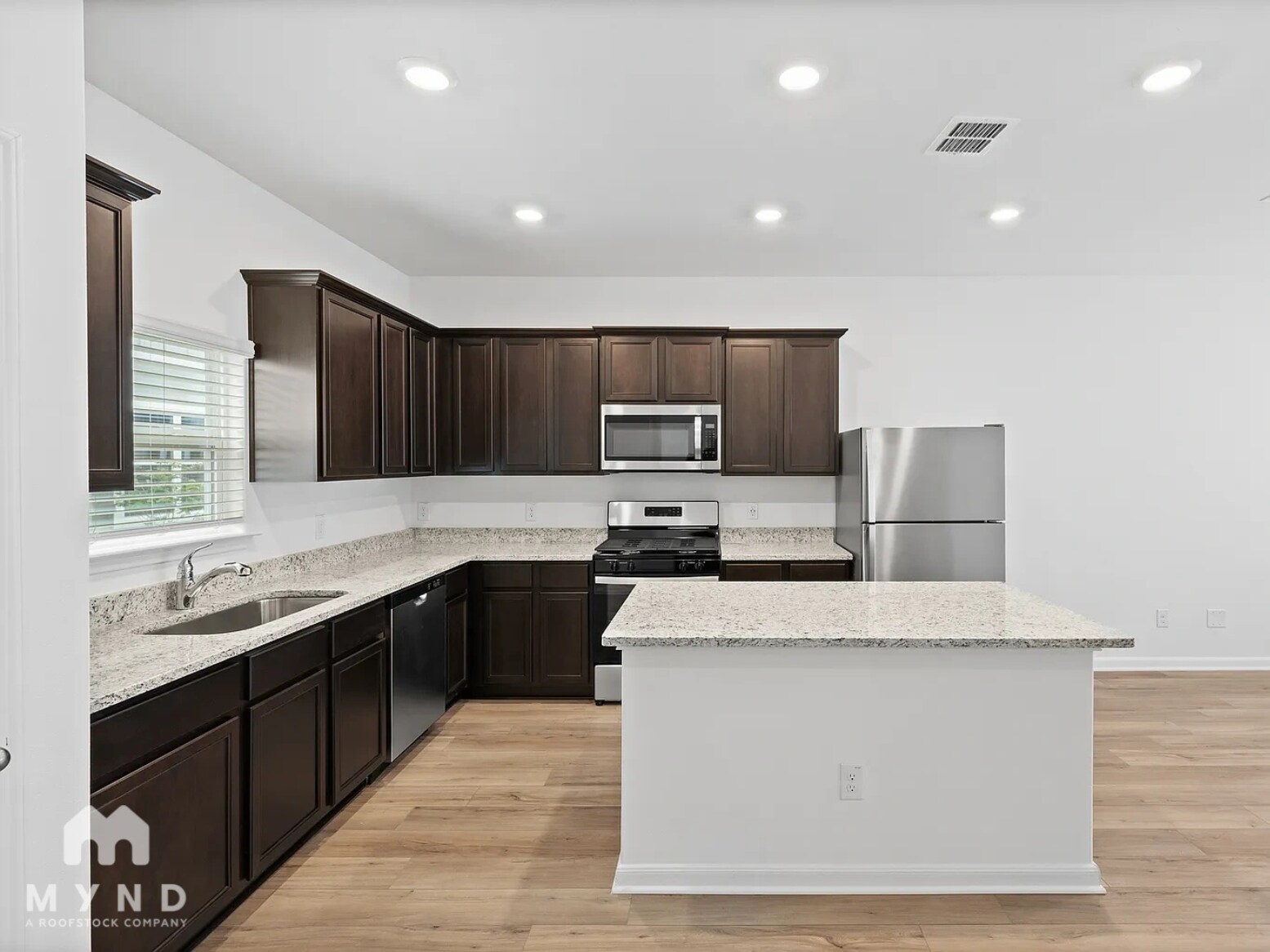 Building Photo - 10853 Quinn Ct