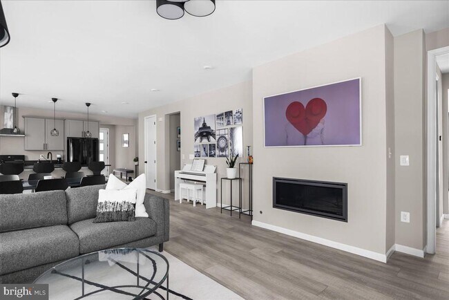 Building Photo - 154 Nevermore Dr