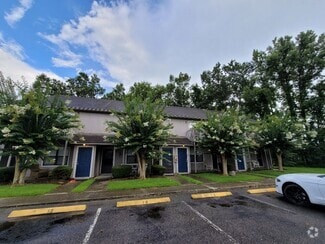 Building Photo - 3903