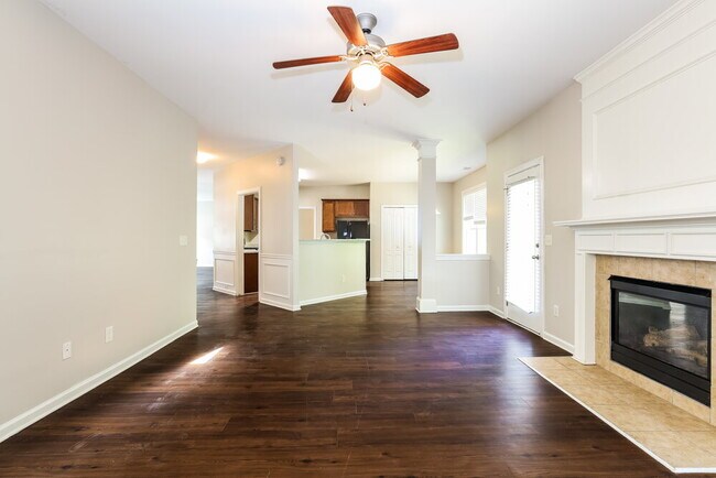 Building Photo - 3302 Southerland Ct