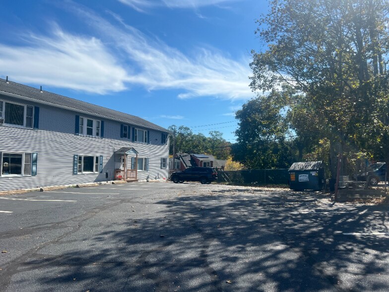 Primary Photo - 12 S Main St