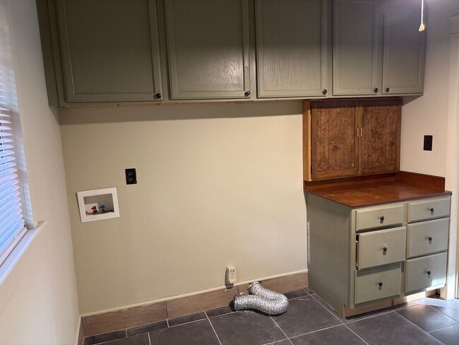 Building Photo - Seeing is believing!