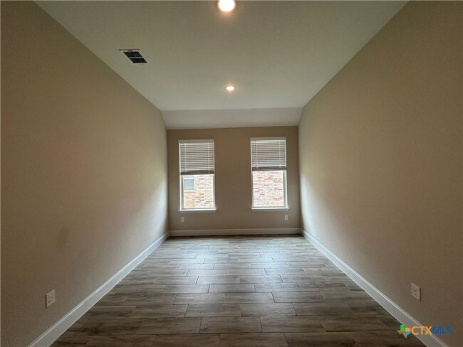 Building Photo - 1321 Cottonseed St