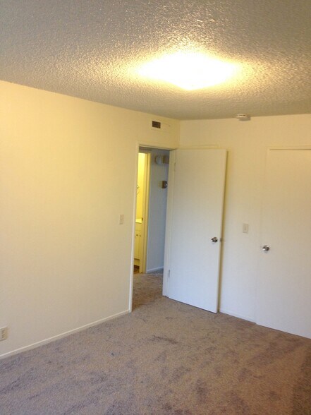 MasterBedroom - 1136 Arthur St