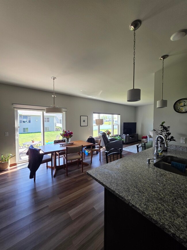 Building Photo - 9933 Cape Silver Way