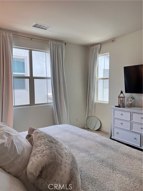 Building Photo - 16032 Sunny Ct