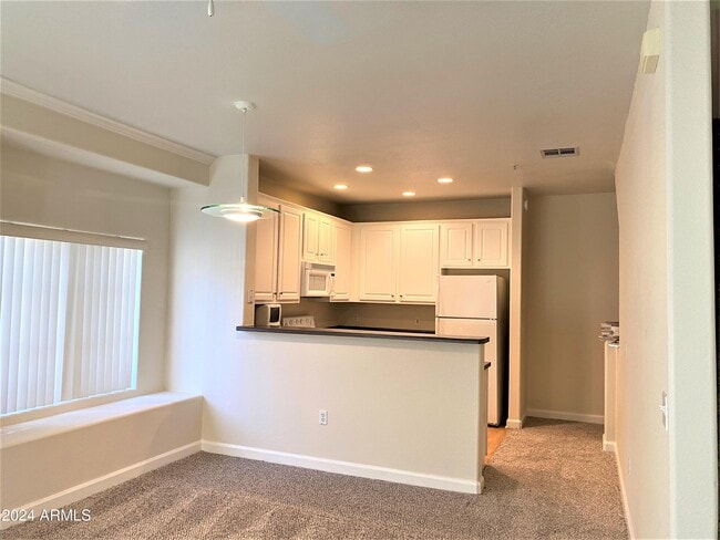 Building Photo - 4465 E Paradise Vlg Pkwy S