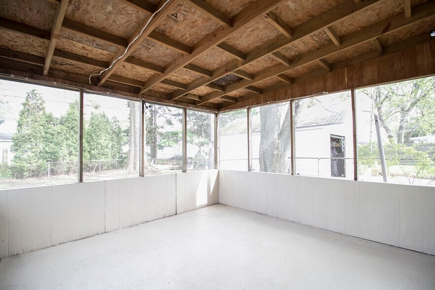 Building Photo - 1421 Pennelwood Dr