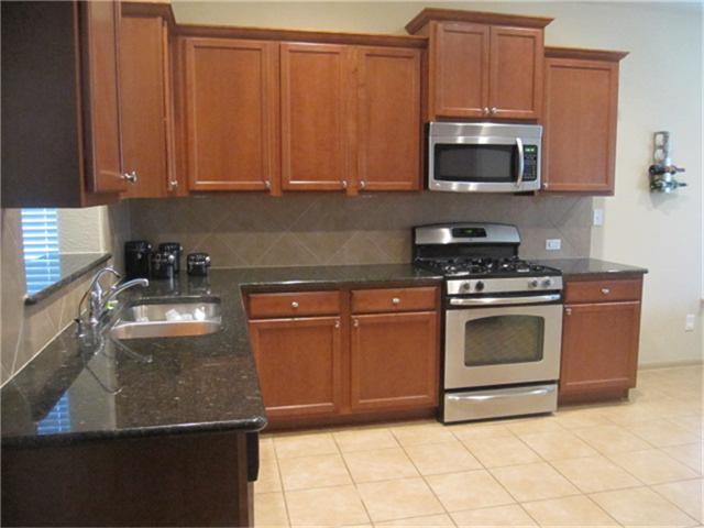 Building Photo - 26423 Longview Creek Dr