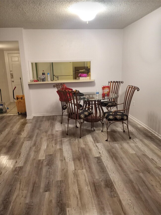 Building Photo - 675 Wooddale Blvd