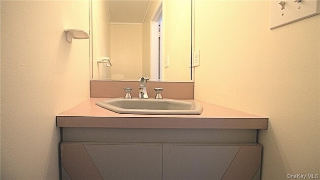 Building Photo - 2507 Whispering Hls