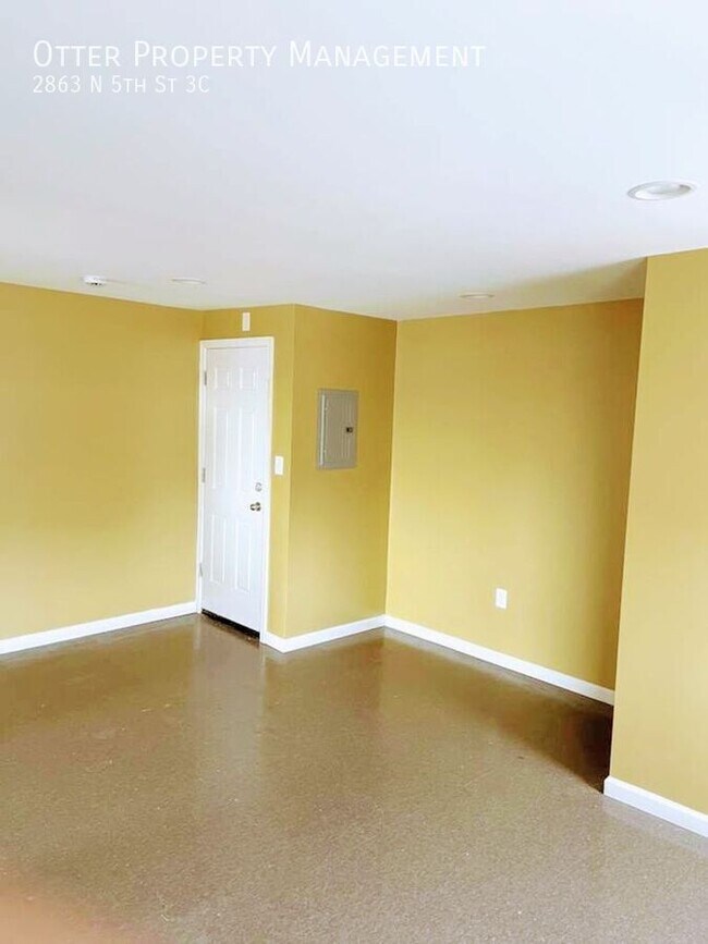 Building Photo - 2863 N 5th St