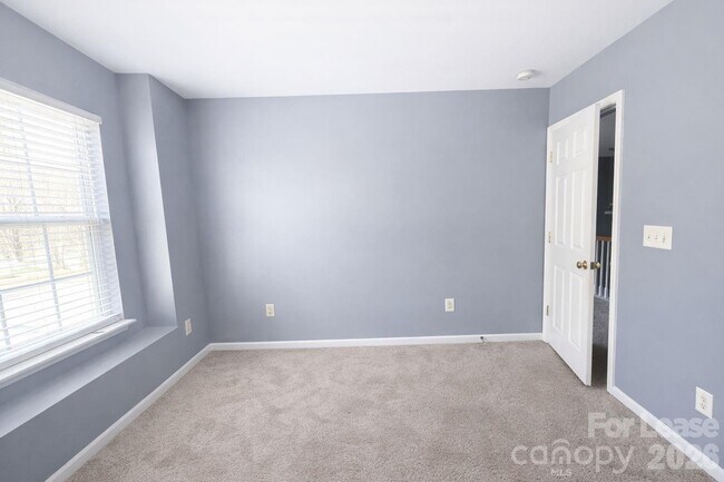 Building Photo - 15409 Tully House Ct