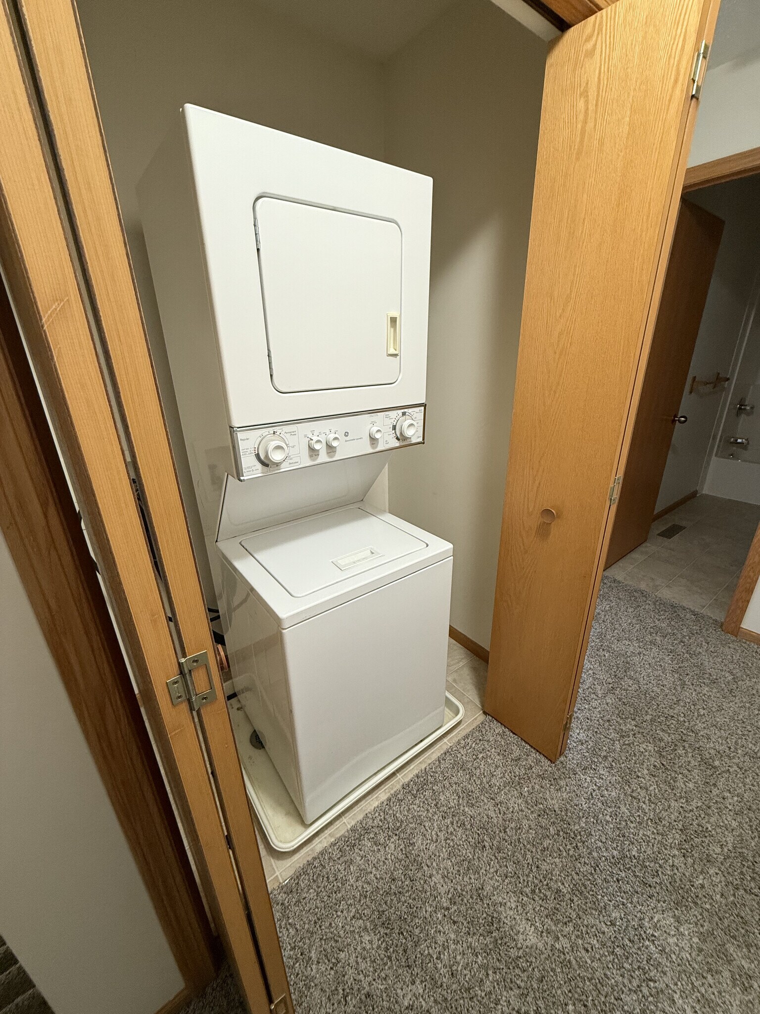 Building Photo - 5293 Manchester Dr