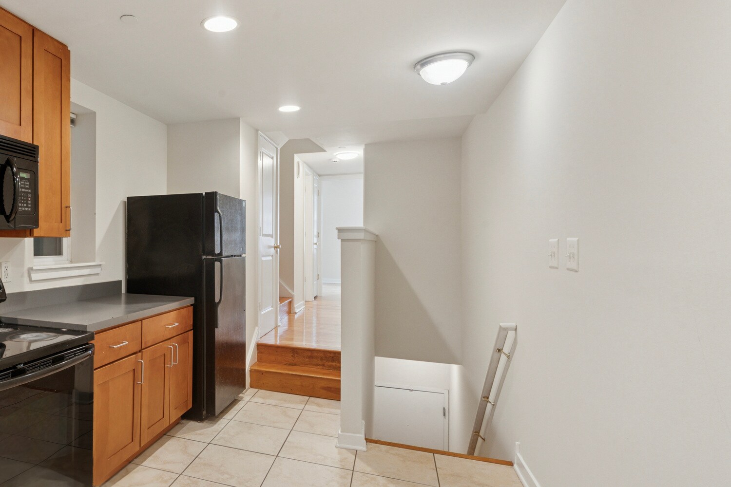 Building Photo - 1740 N Sydenham St