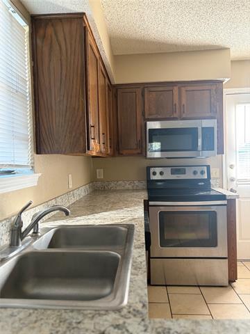Building Photo - 2530 Indigo Ln