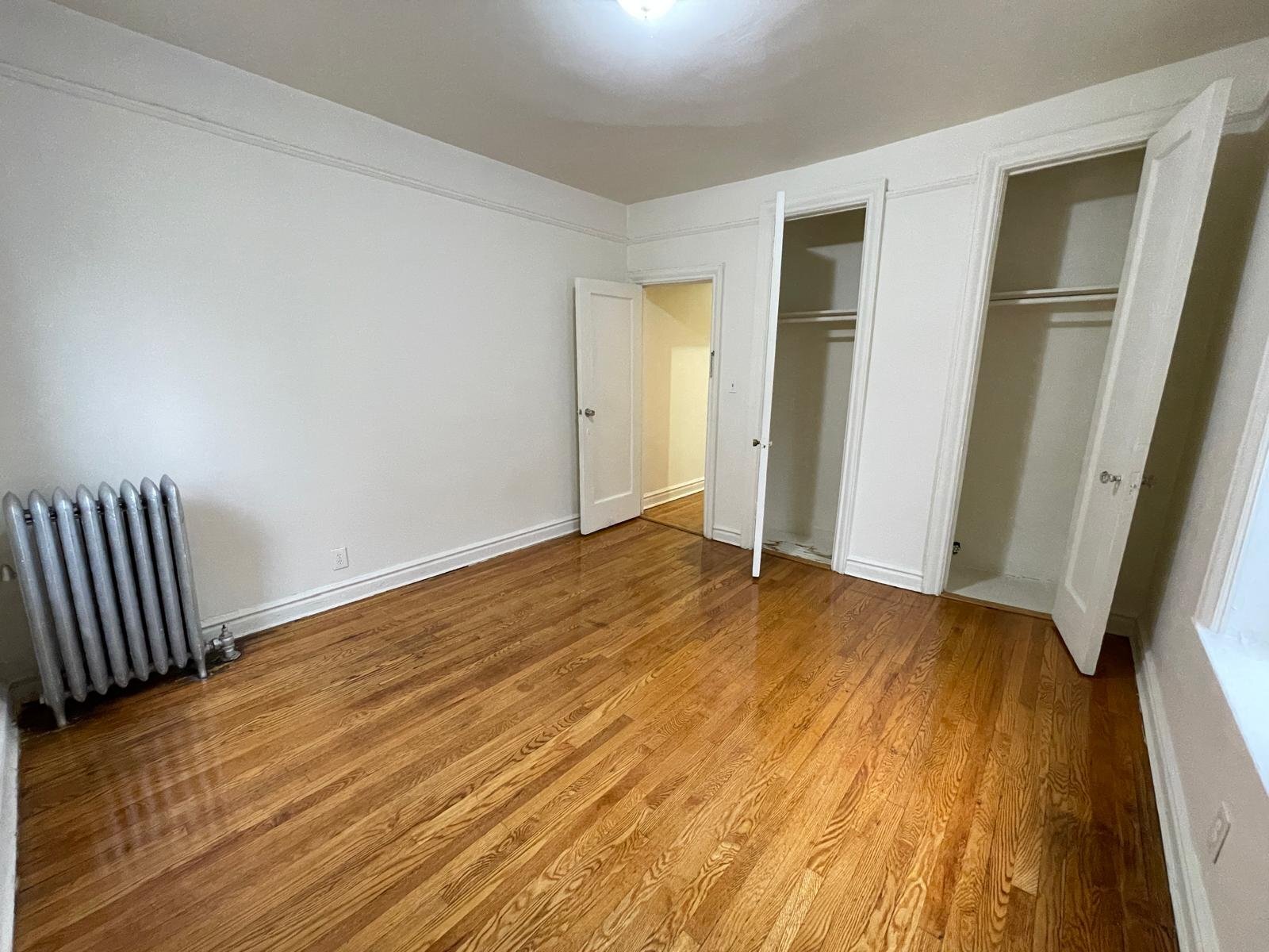 Building Photo - 142 W 238th St