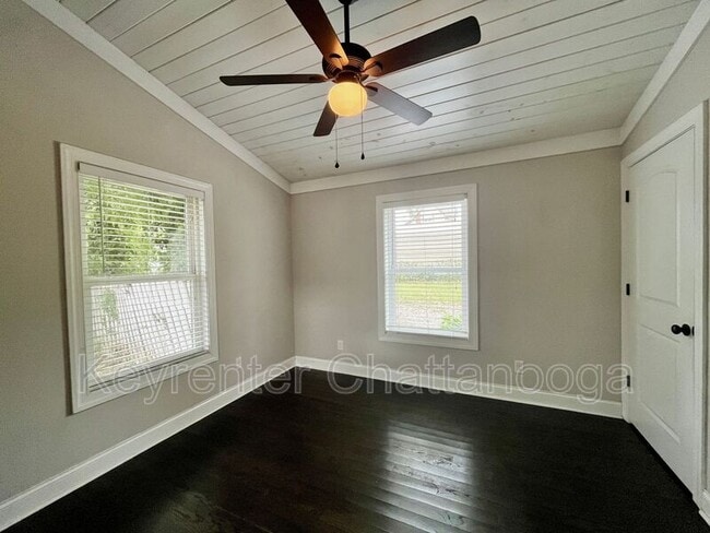 Building Photo - 407 Spears Ave