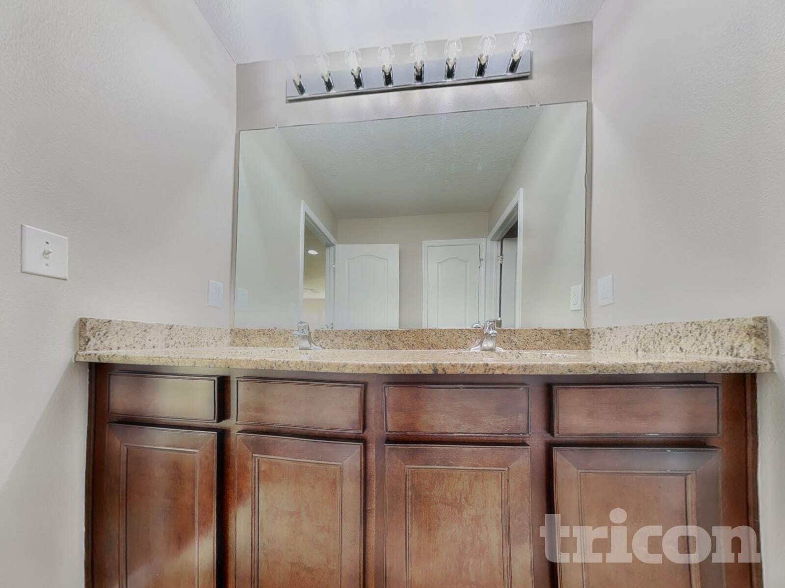 Building Photo - 5363 Suncatcher Dr