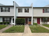 Building Photo - 5 Harpoon Ct