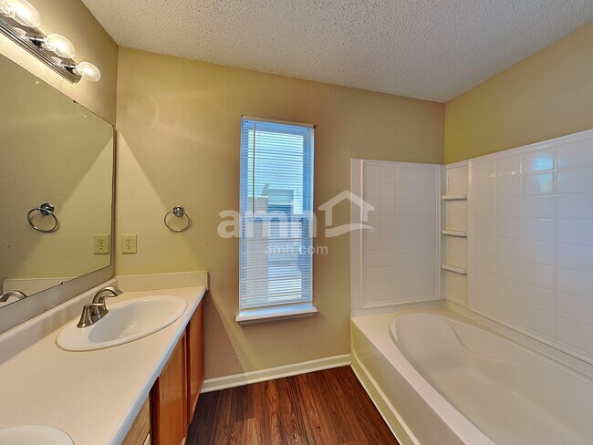 Building Photo - 12608 Bearsdale Dr