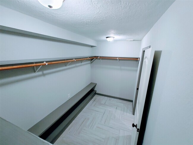 Building Photo - 2 Arnica Ct