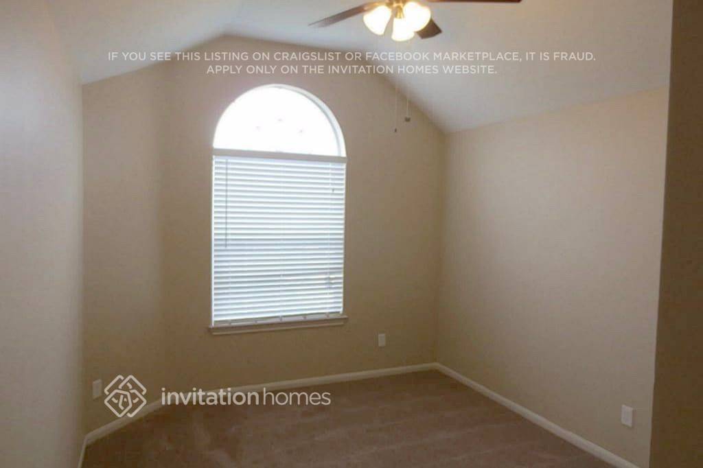 Building Photo - 3914 Liberty Square Trail