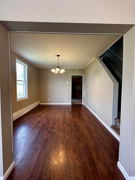 Building Photo - 320 North St