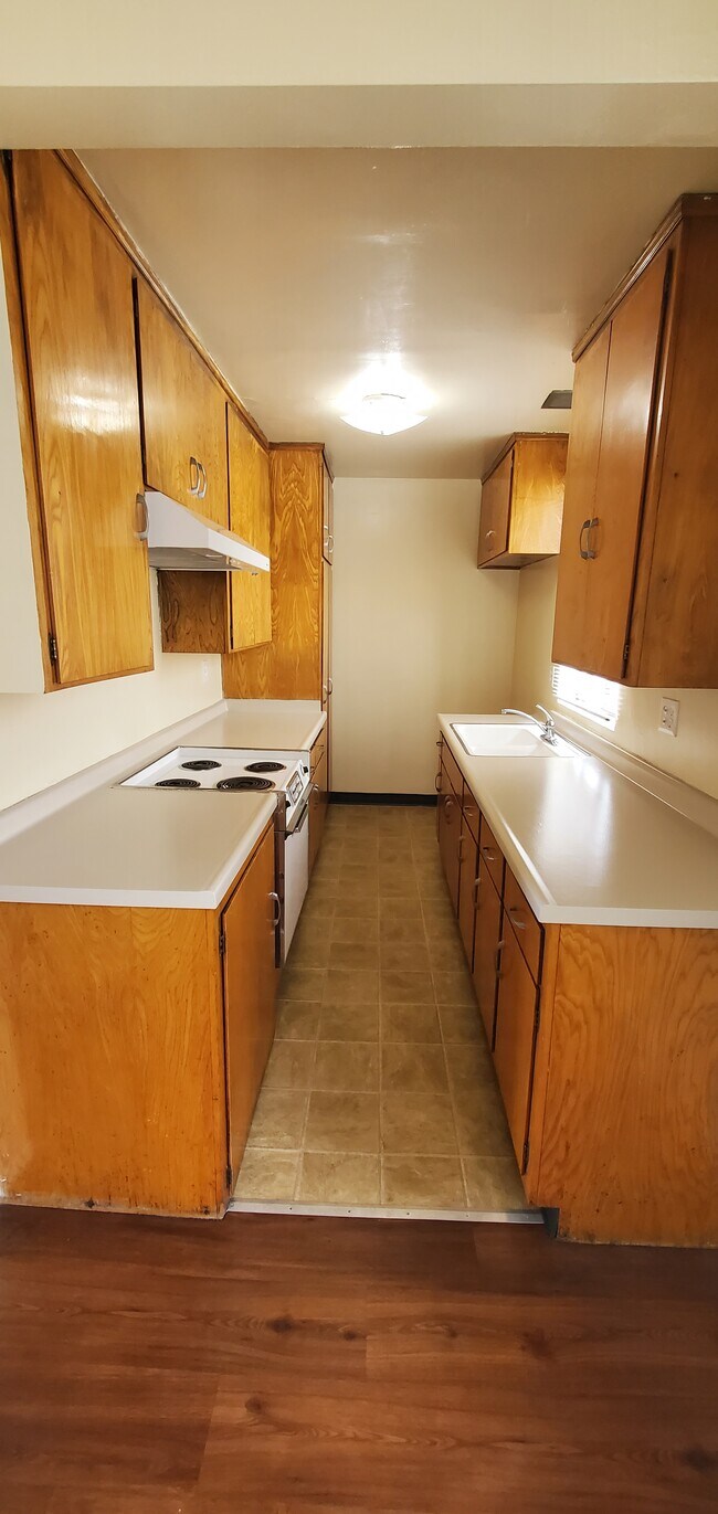 Building Photo - 2100 Artesia Blvd