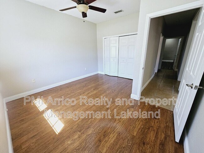 Building Photo - 1930 Saddlewood Ct