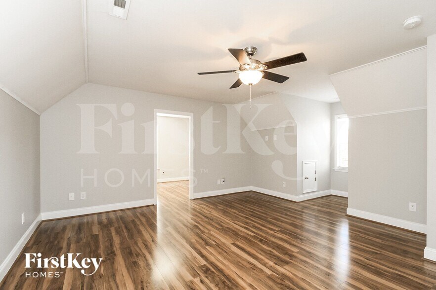 Building Photo - 7240 Orchard Path Dr