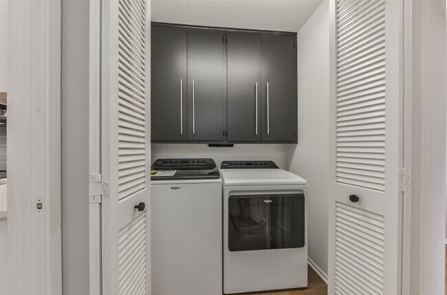 Building Photo - 22803 Merrymount Dr