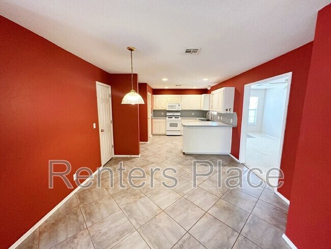 Building Photo - 11705 S Forest Ct