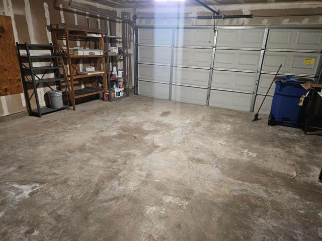 Building Photo - 1402 Sheppard Ln