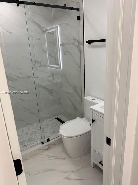 Building Photo - 822 W 30th St