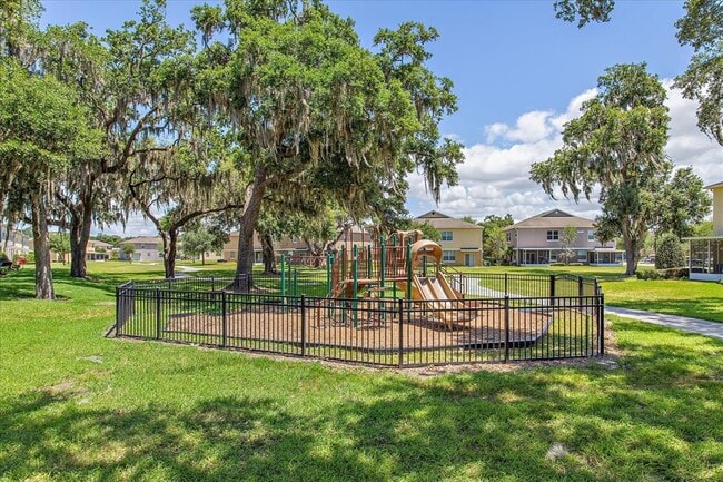 Building Photo - 1532 Broken Oak Dr