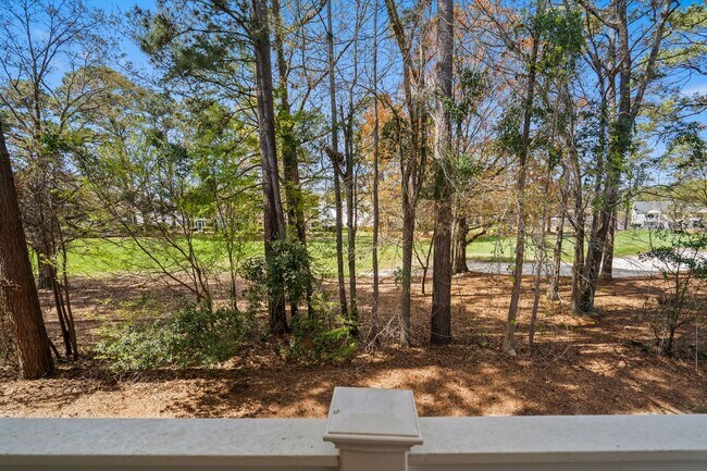 Building Photo - 686 Riverwalk Dr