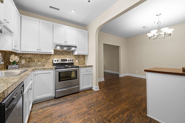 Building Photo - 6423 New Market Way