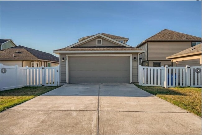Building Photo - 304 Cane River Rd