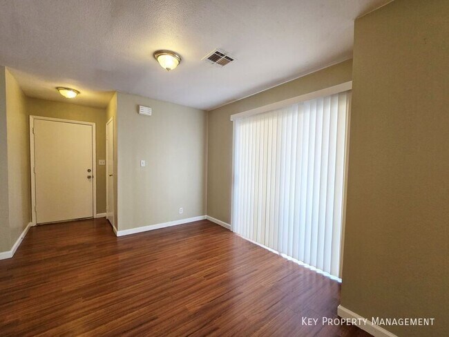 Building Photo - 5357 Del Gado Dr
